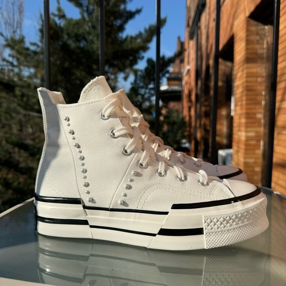 New Converse Chuck 70 Plus High Gems Pearl Platform Sneaker White Womens 8.5 - Picture 1 of 9